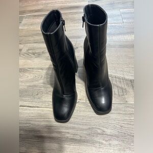 Forever 21 black boots